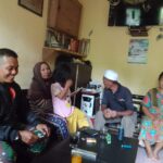 Babinsa Kebonmanggu Koramil 0607-09/Cisaat melaksanakan Komsos di Rumah Warga Binaan