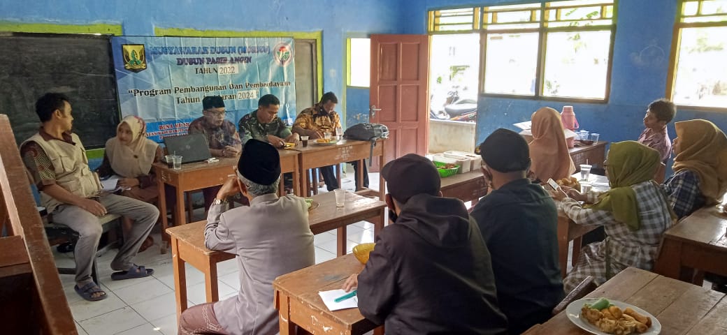 Hadiri Musdus, Babinsa Muaradua Koramil 0607-09/Cisaat Dukung Pembangunan Desa Binaan