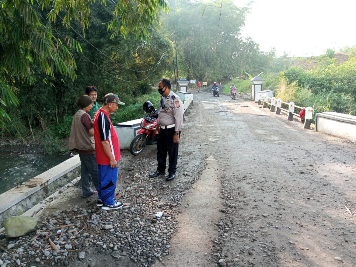 Kanit Lantas Polsek Gunungguruh Terus Lakukan Giat Dikmas Lantas Edukasi Tertib Lalu lintas