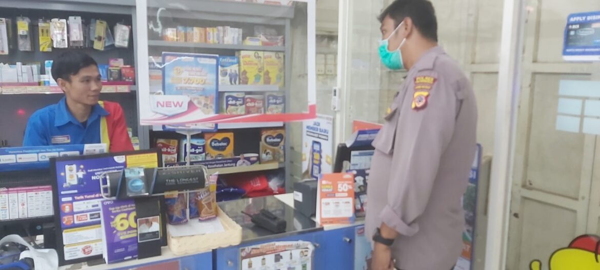 BHABINKAMTIBMAS MANGKALAYA POLSEK GUNUNGGURUH SAMBANGI MINIMARKET HIMBAUAN KAMTIBMAS