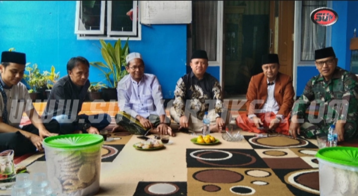 Babinsa Cibatu Koramil 0607-09/Cisaat Hadiri Peringatan Isra Miraj Nabi Muhammad SAW 1444 Hijriah