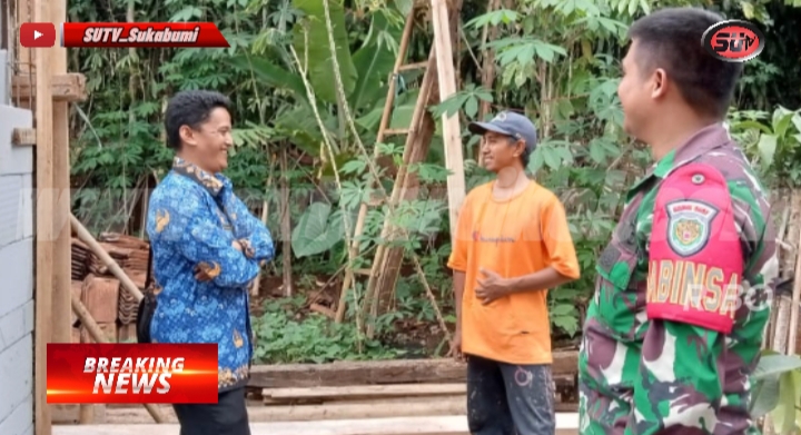 Tingkatkan Kerja Sama Yang Baik, Babinsa Cibolang Komsos Bersama Kepala Desa di Desa Binaan