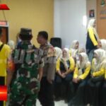 Babinsa Padaasih Koramil 0607-09/Cisaat, Dampingi Pembagian Insentif Oleh Pemdes