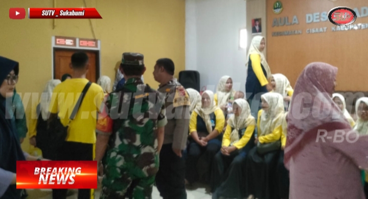 Babinsa Padaasih Koramil 0607-09/Cisaat, Dampingi Pembagian Insentif Oleh Pemdes