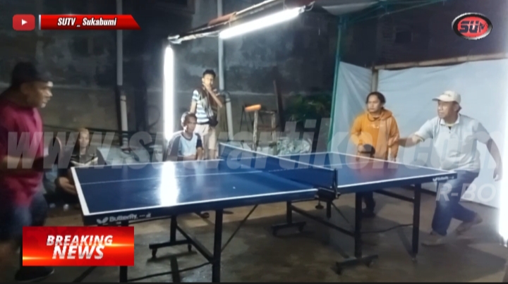 Dimalam Pergantian Tahun 2024, Pemuda RT 24 Kampung Gunungguruh Desa Cikujang, Gelar Turnamen Tenis meja