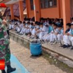 Babinsa Cibolang Koramil 0607-09/Cisaat, Berikan Wawasan Kebangsaan Kepada Siswa-Siswi SMPN 2 Gunungguruh