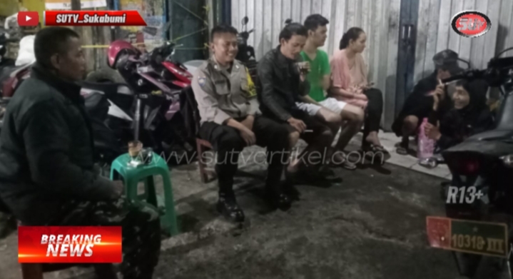 Jaga Kondusifitas wilayah Selama Bulan Ramadhan, Babinsa Kebonmanggu Lakukan Patroli Malam Hari