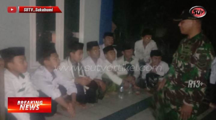 Selepas Shalat Tarawih, Babinsa Sukamaju Berikan Arahan Untuk Siswa/i SMK Sirojul Umat