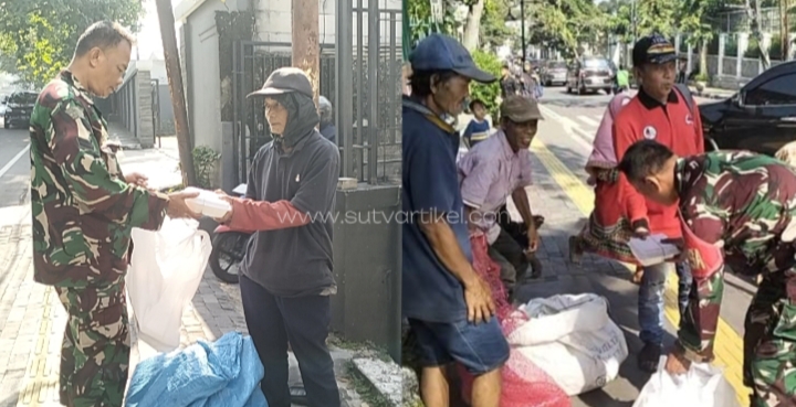 Jumat Berkah, Anggota Koramil 0607-04/Kota Sukabumi Utara Bagikan Nasi Kotak untuk Pemulung dan Gelandangan