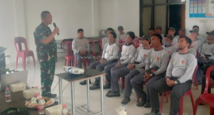 Jelang Pilkada 2024, Danramil 0607-04/Kota Sukabumi Utara Hadiri Rapat Peningkatan Kapasitas Linmas Kel.Gunungparang