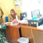 Babinsa Cikole Koramil 0607-04/Kota Sukabumi Utara Lakukan Puldata Ter Bersama Staf Kelurahan Cikole