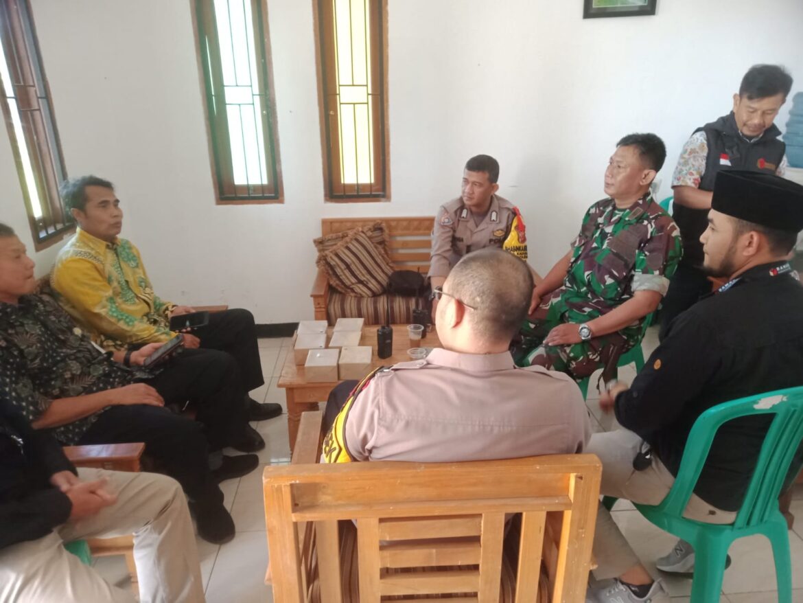 Danposramil Kadudampit Rapat Pleno Terbuka Rekapitulasi Hasil Penghitungan Perolehan Suara Tingkat Kecamatan